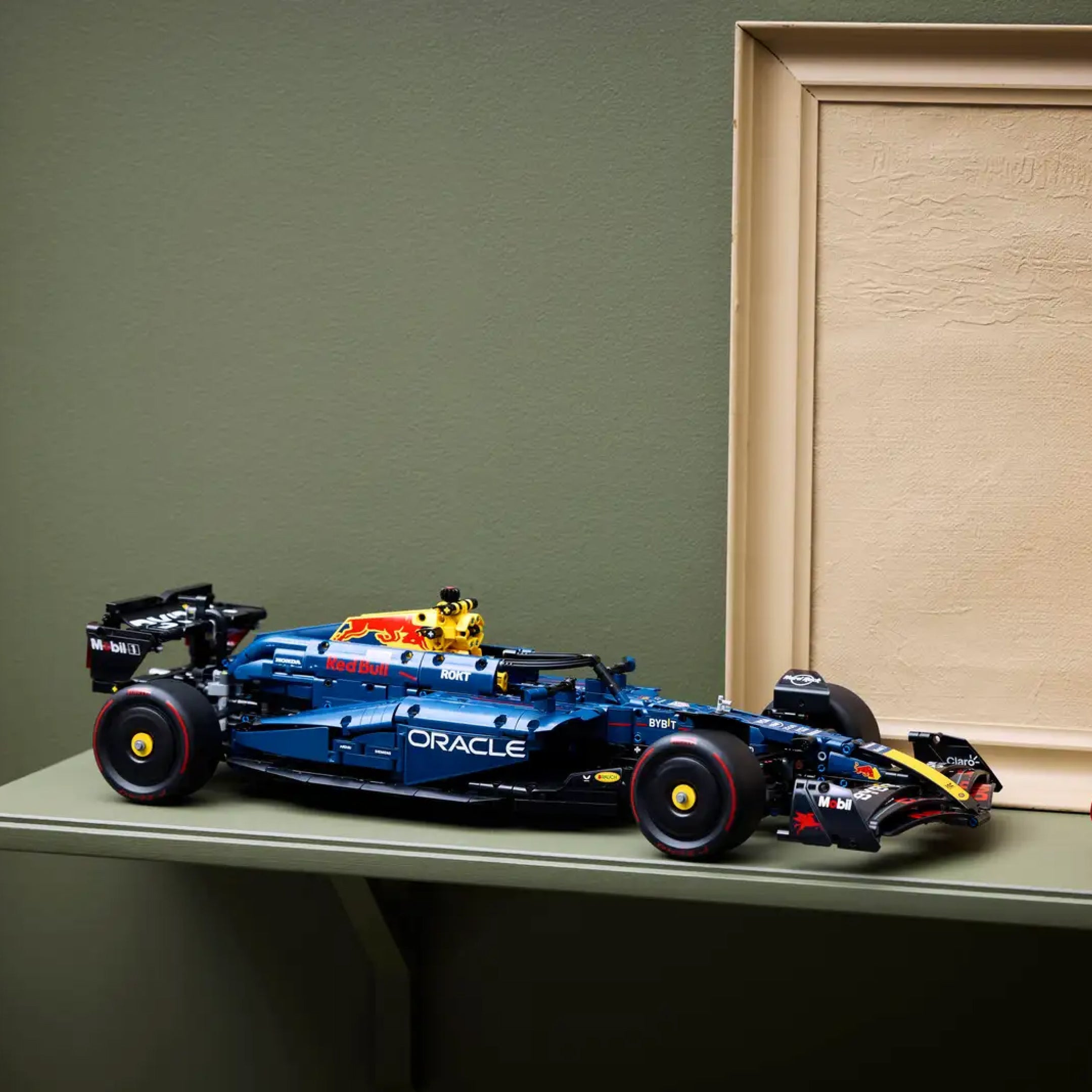 Fórmula 1 - Red Bull RB20 (1639 pzas)